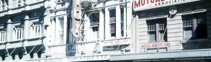 Photo by Frank Hall. Hoyts Savoy Theatrette. I have fond memories of going there and watching the newsreels to fill in time. Note how beautiful and ornate the building was.